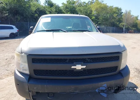 2008 Chevrolet Silverado 1500 Work Truck z USA, uszkodzony, nr VIN 1GCEK14088Z238380